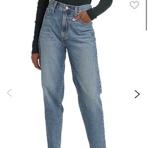 Levi’s high waist mom jeans